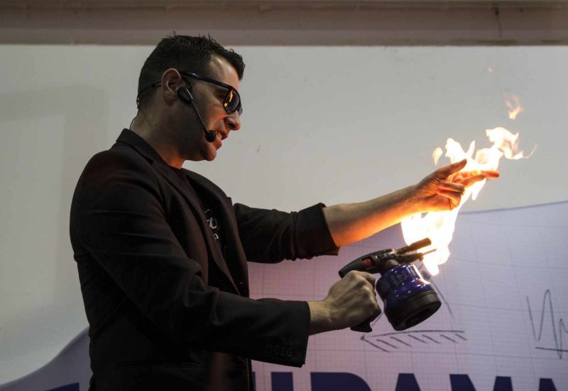 One Magic Show gallery